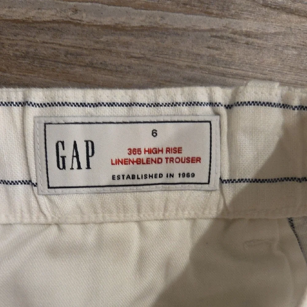 GAP Women's Cream and Black Striped Pantsuit - Picture 2 of 5